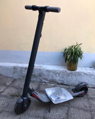 Monopattino ninebot