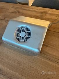 Aspiratore per unghie