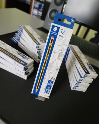 12 x matite Noris by Staedtler® HB, B o 2B (nere)