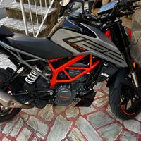KTM duke 125