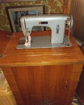Macchina da cucire vintage werker a scomparsa