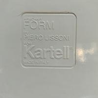 Poltrone Form/Kartell+tavolino.