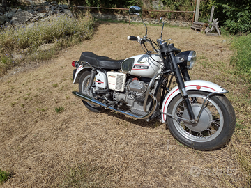 Moto Guzzi V7 special