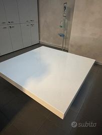 Tavolo da salotto moderno