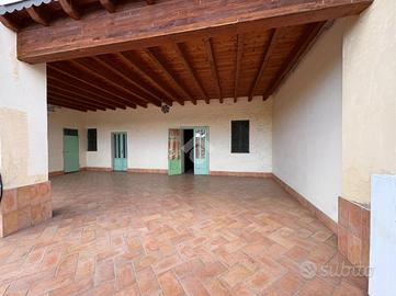 2 LOCALI A CAZZAGO SAN MARTINO