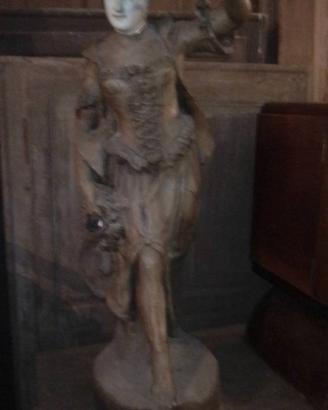 statua in terracotta