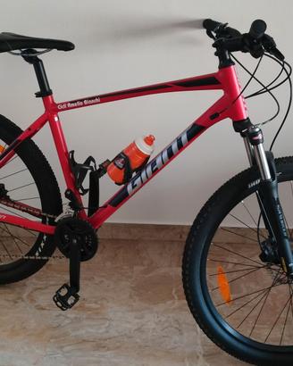 Bicicletta MTB Giant Talon 275