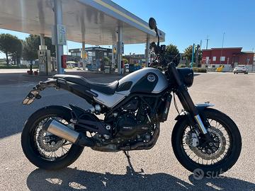 Moto benelli leoncino treil 500