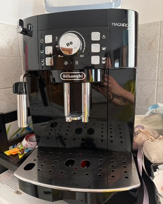 De longhi magnifica s