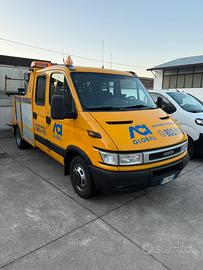 Carroattrezzi iveco daily 50