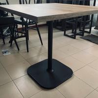 Tavoli, sgabelli, piani in acciaio inox