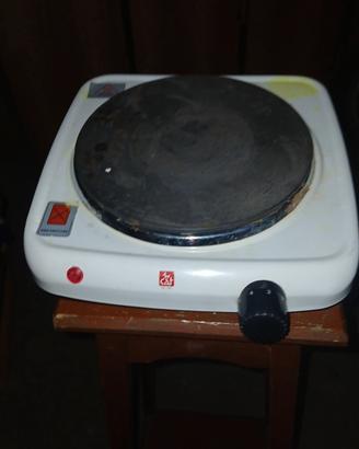 fornello elettrico portatile a piastra singola.