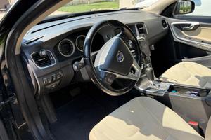 Volvo v60 d5