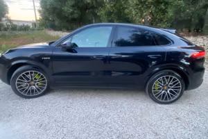 PORSCHE  CAYENNE COUPE  E- Hybrid    CON GARANZIA