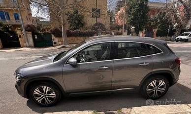 Mercedes gla250e utilizzata pochissimo.