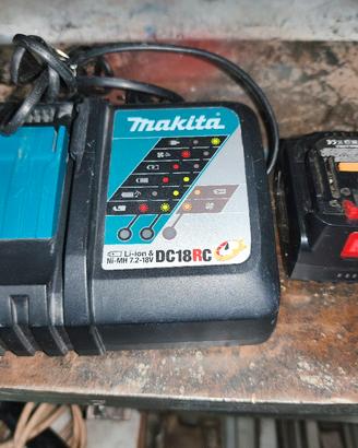caricabatterie makita 18v