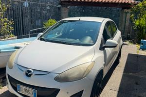 Mazda 2 anno 2012