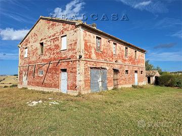 Polverigi - CASA COLONICA