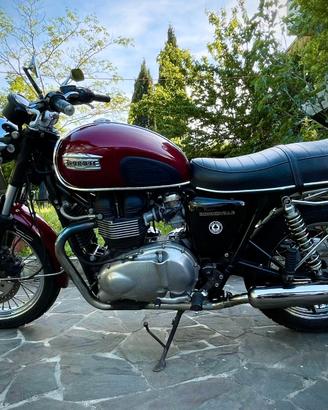 Triumph Bonneville 865 18.000 km accessoriata