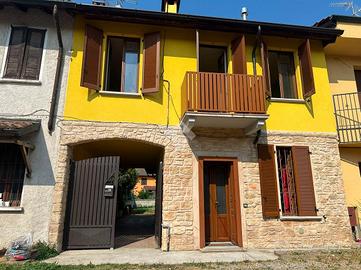 4 LOCALI A ROSATE