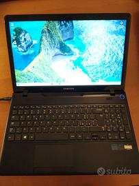 Notebook Samsung AMD Radeon 4Gb RAM Windows 10