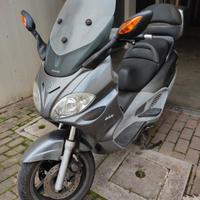 Piaggio X9 200 Evolution 