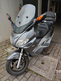 Piaggio X9 200 Evolution 