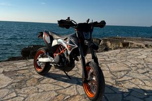 KTM 690 SMC R DEPO A LIBRETTO