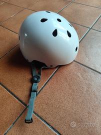 casco bici e skate board