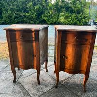 Coppia di comodini antichi da restaurare
