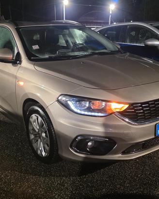 Fiat Tipo 1.6 Mjt S&S DCT SW Lounge