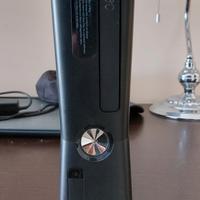 Xbox 360 slim 250 Gb + controller + 8 giochi 