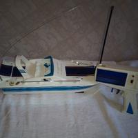 Splendido YACHT radiocomandato HURRICANE RACER II
