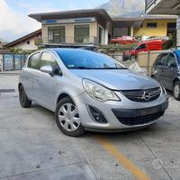 Ricambi Opel Corsa 2012 5 porte grigia 1200cc benz