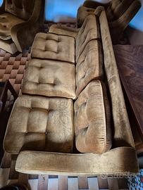 Divano 3 posti + 2 poltrone vintage in velluto 