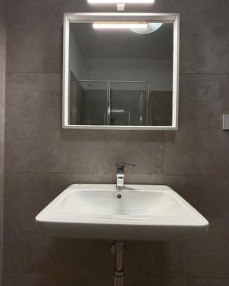 Lavabo + specchio