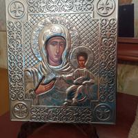 Cornice in argento di Madonna con bambino 