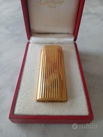 Accendino Les Must de Cartier Paris placcato oro