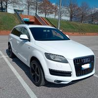 Audi q7 Sline 7 posti 