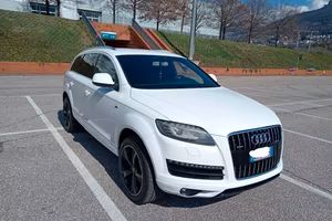 Audi q7 Sline 7 posti 