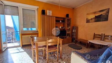 3 LOCALI A GASSINO TORINESE