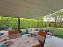 villa-di-150-m²-con-piu-di-5-locali-e-box-auto-a-l