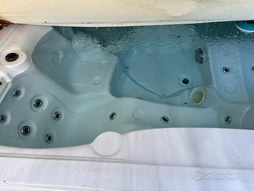Piscina idromassaggio