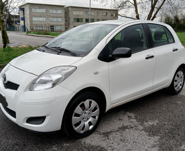 Toyota Yaris 1.0 BENZINA PER NEOPATENTATI