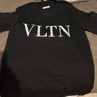 T-Shirt Valentino
