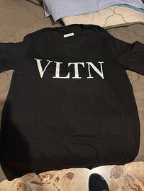 T-Shirt Valentino