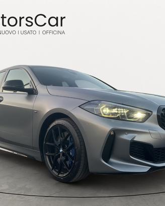 BMW M 135i xDrive Colorvision Edition