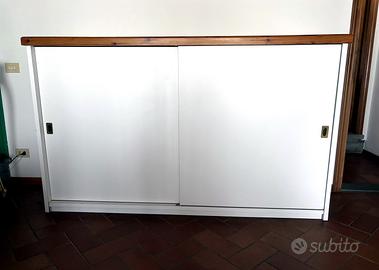Armadio guardaroba in legno laccato bianco