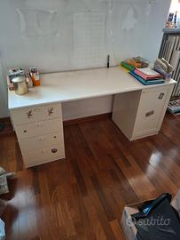 Scrivania in legno Bianca 