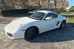 Porsche Cayman 2.7